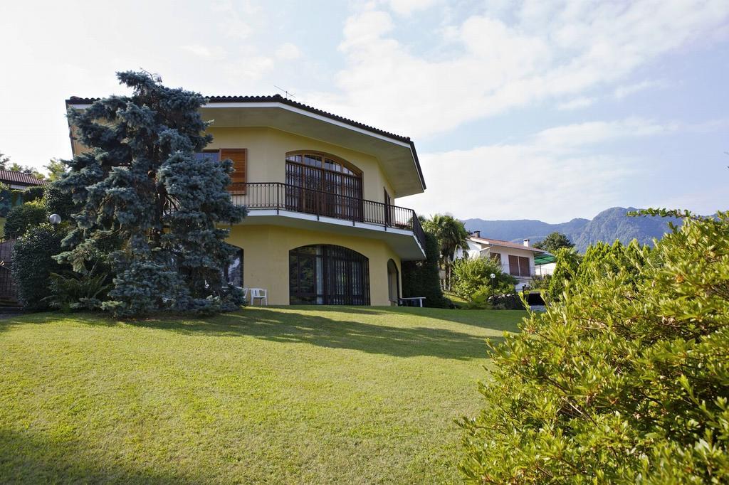 Villa Panorama Porto Valtravaglia Exterior foto